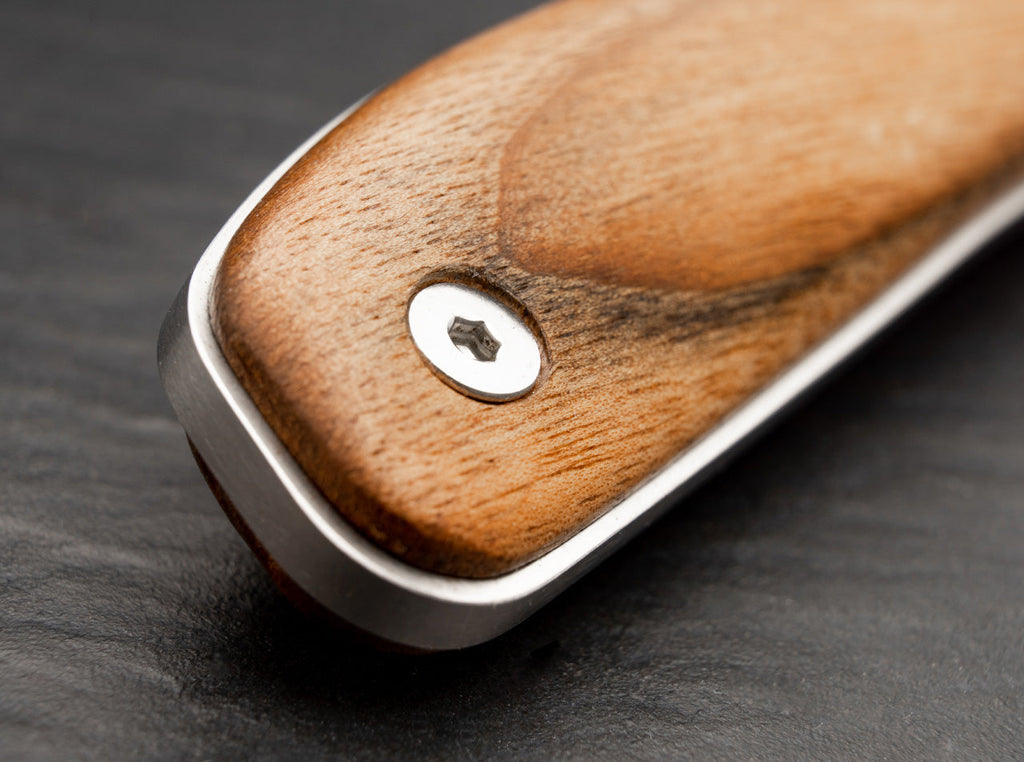 Blaze D2 Walnut