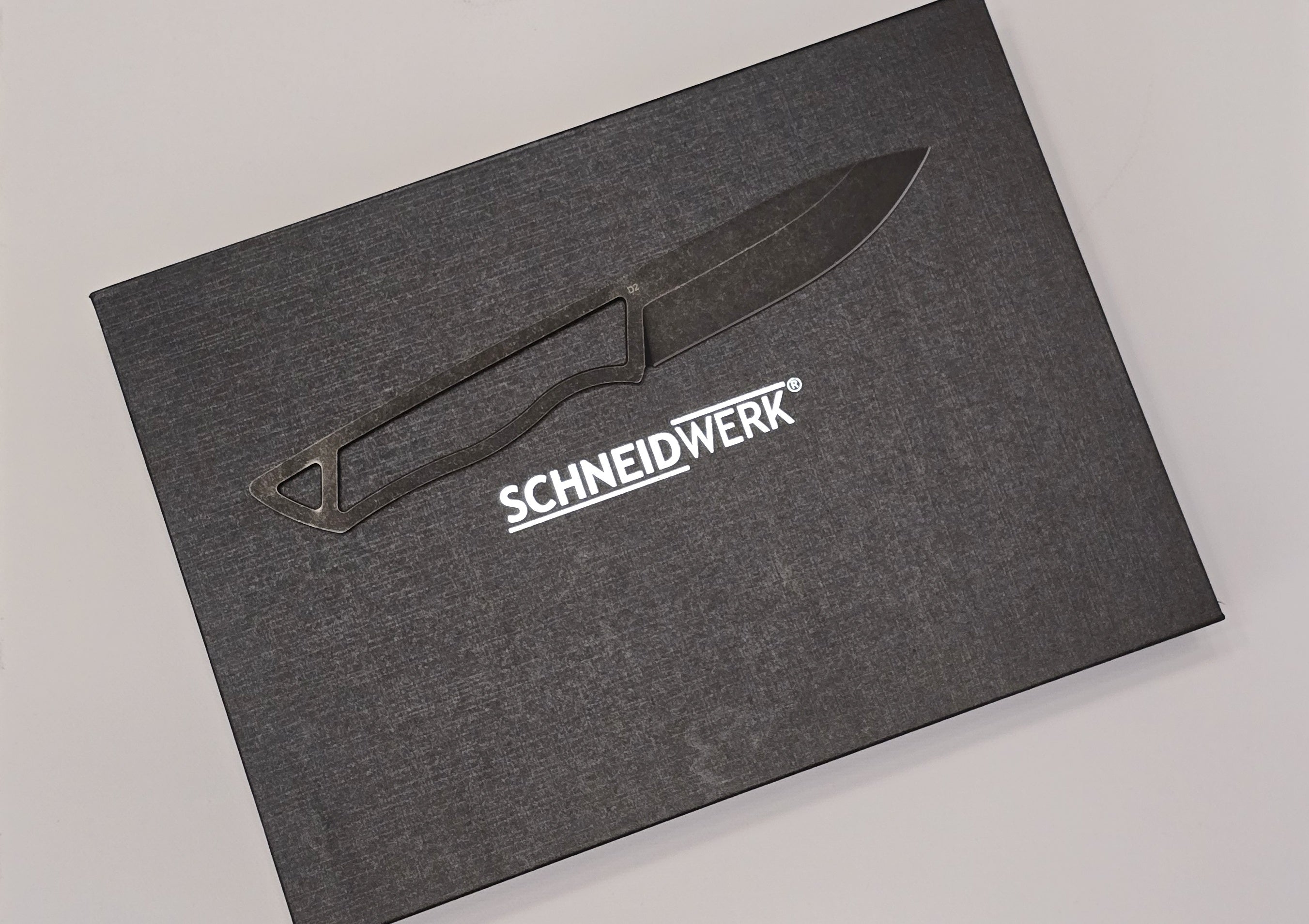 Schneidwerk Neck Knife UL02 Stonewash D2 – Ultraleicht. Unauffällig. Verlässlich. Premium-Qualität
