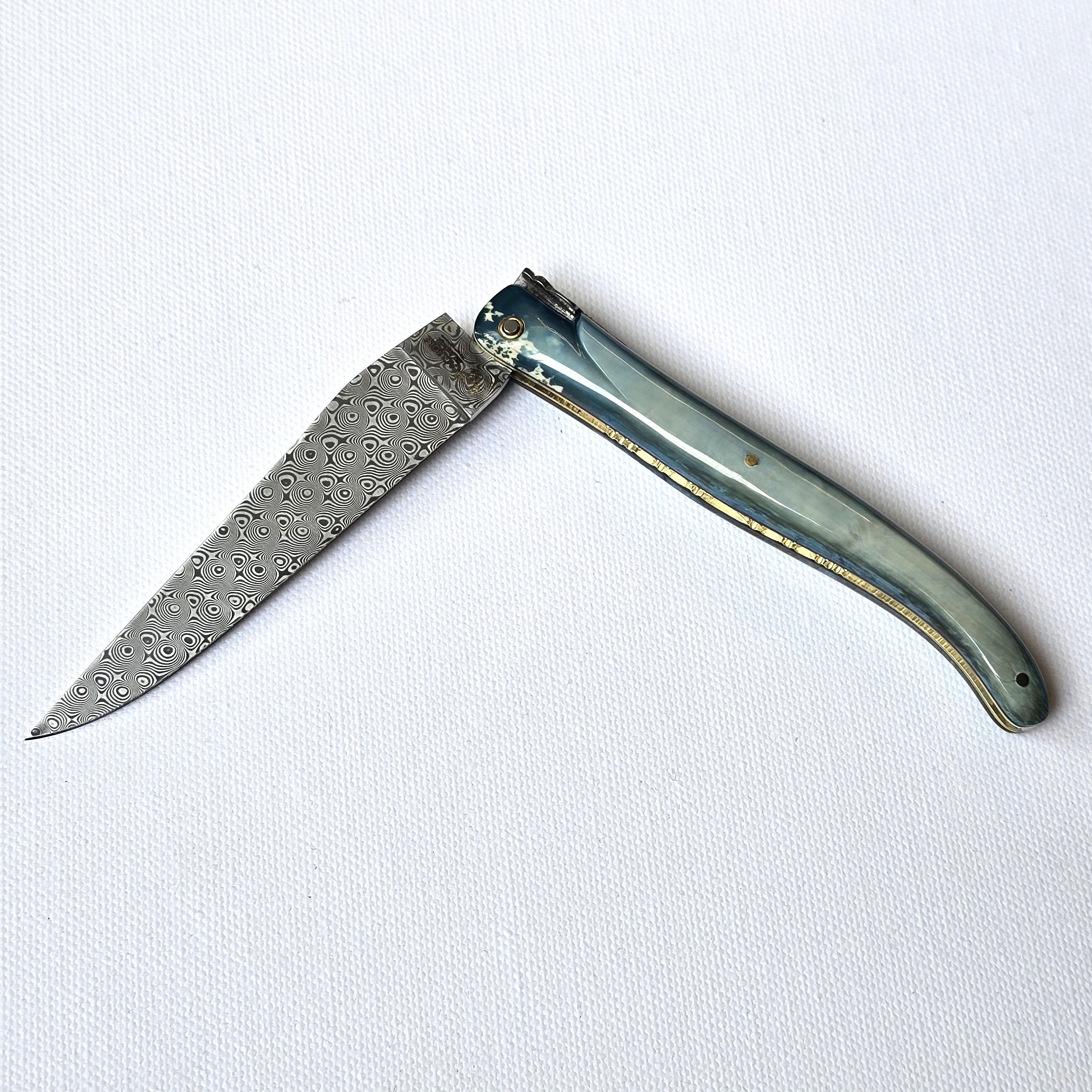 Laguiole en Aubrac Blaues Mammut & Blaue Zirkone