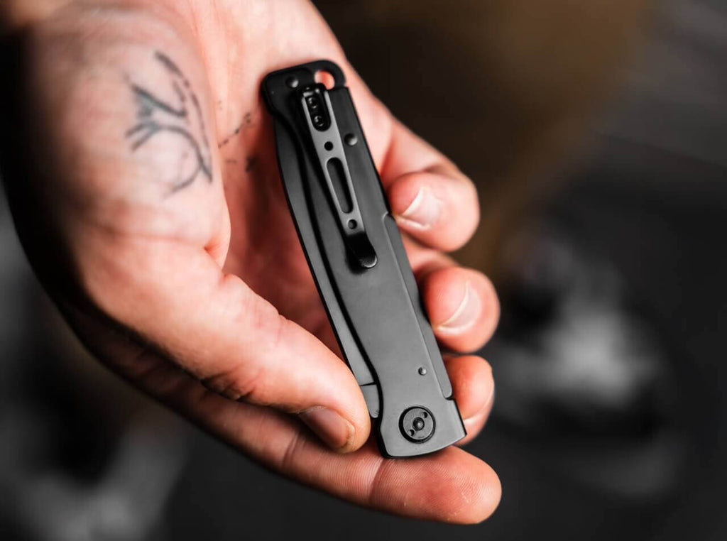 Atlas All Black