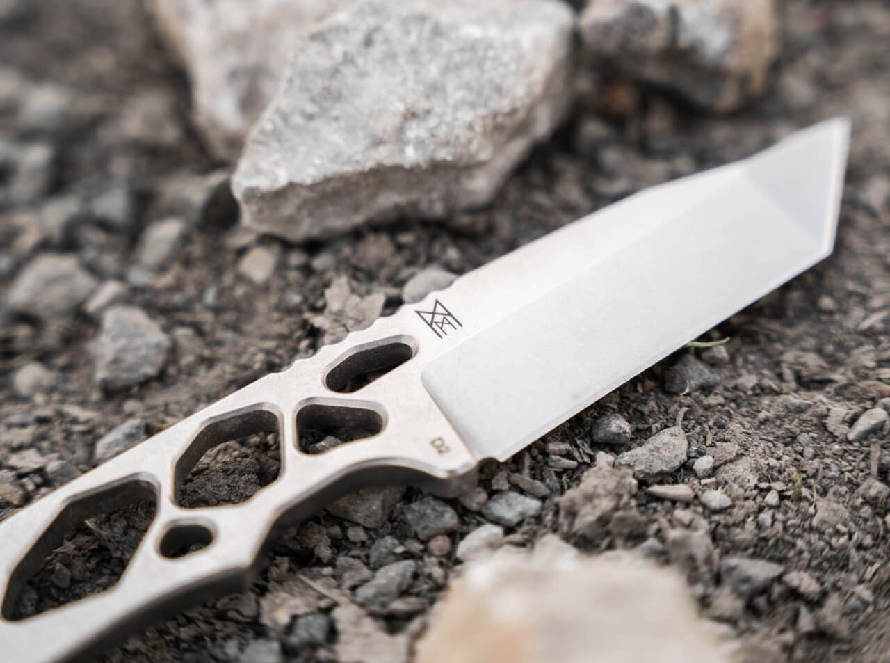Superlight Tanto