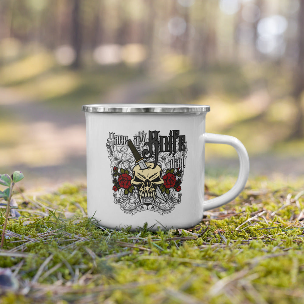 „Meisterstück“ Emaille-Tasse – Für Werkstatt, Camp & Sammler
