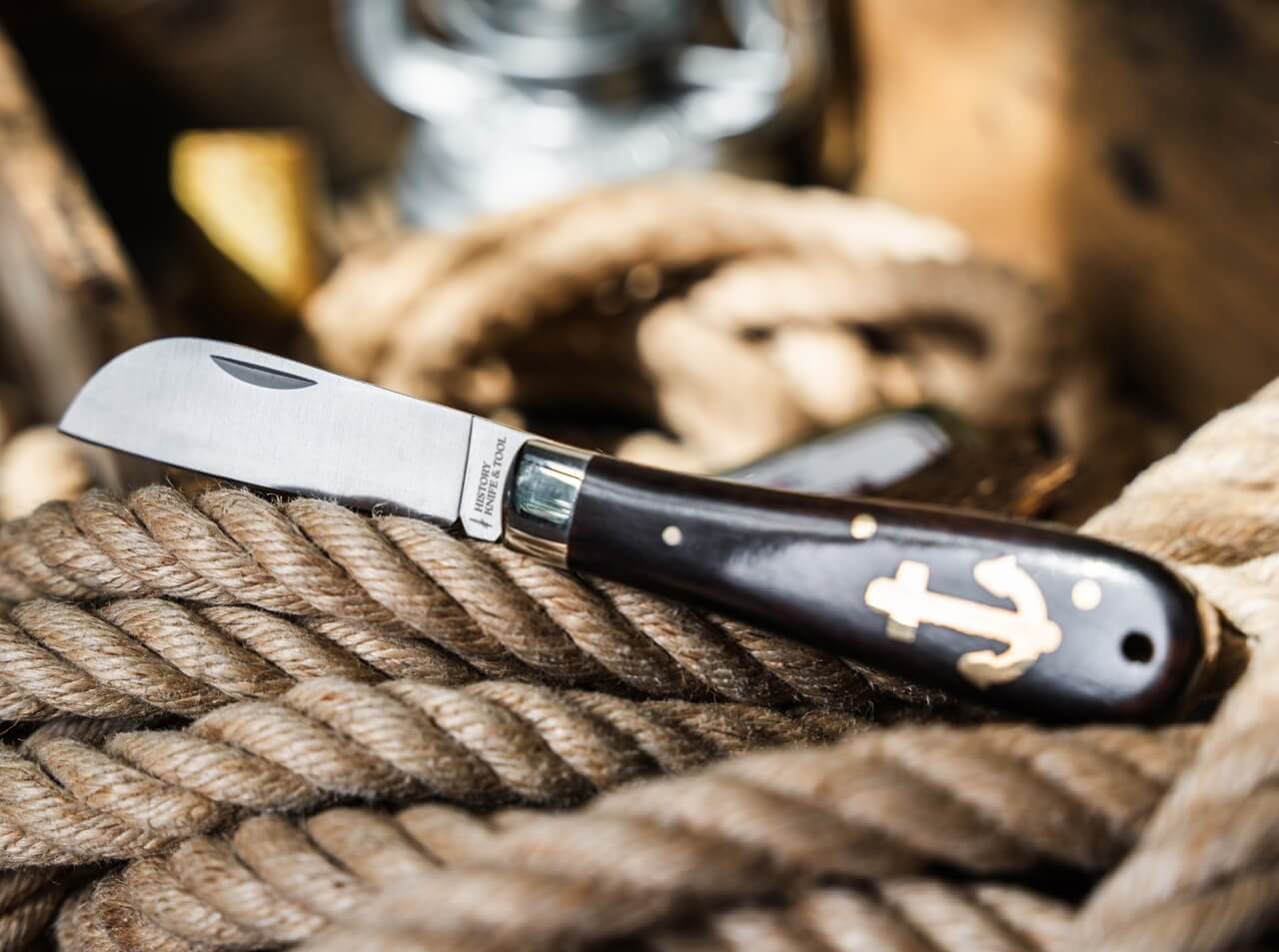 Anchor Knife