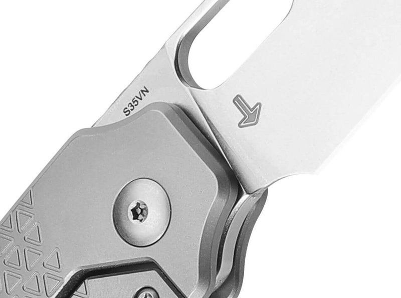 Kizer Varatas Titanium Grey