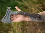 Hammer Hawk mit Backup-Messer
