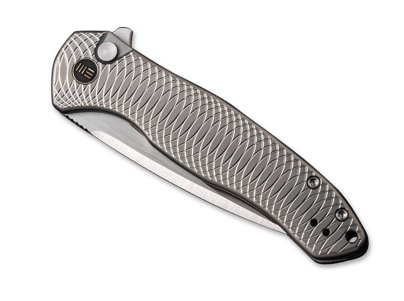 WE Knife Button Lock Kitefin Titanium Satin Grey