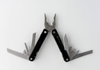 Limitierte Edition Leatherman Super Tool 300 mit Lederholster & Micra in Holzbox