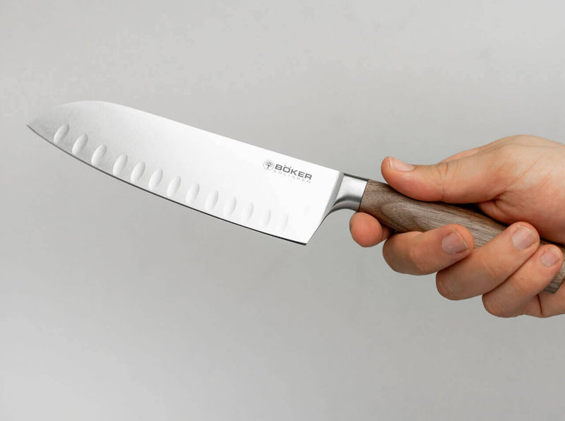 Böker Core Santoku mit Kullen