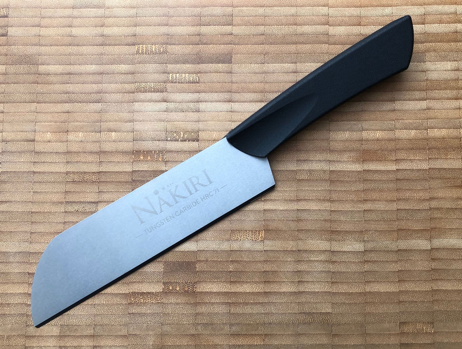 Sandrin Nakiri, Wolframcarbid-Klinge (71 HRC)