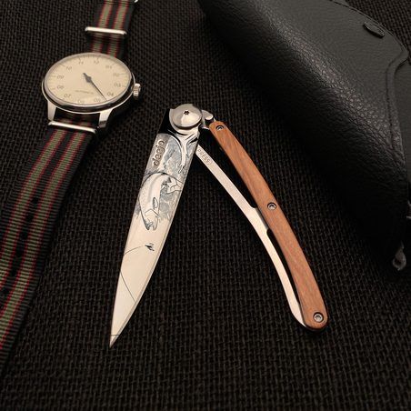 Deejo 37g, Olivenholz / Forelle