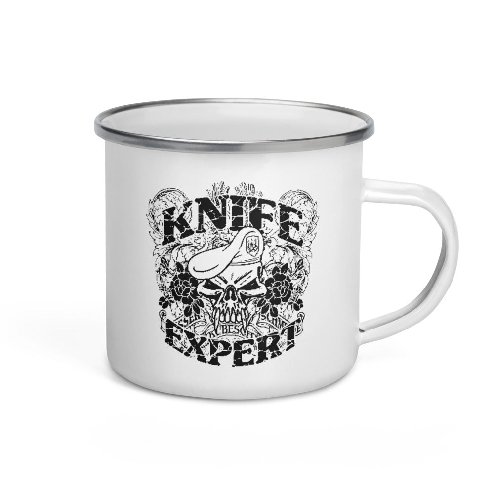 Taktischer Look für Werkstatt, Camp und Sammlerregal: Die „Knife Expert“ Emaille-Tasse in Schwarz-Weiß